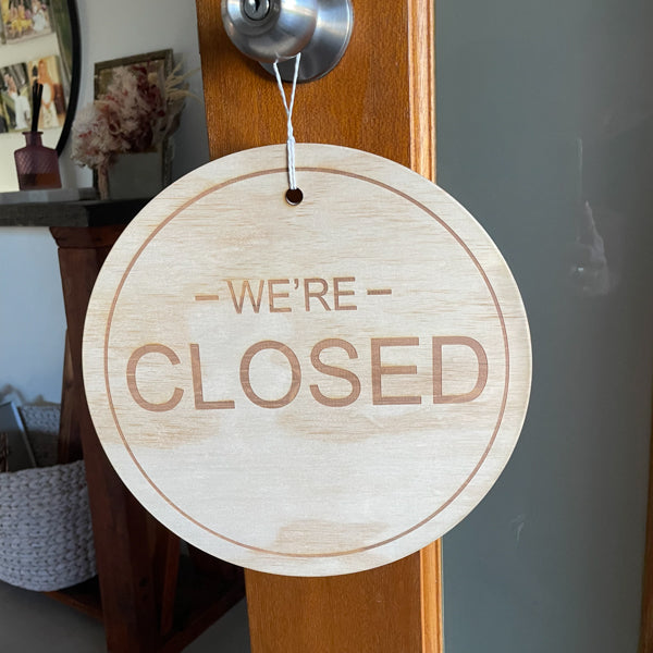 Open / Closed Sign